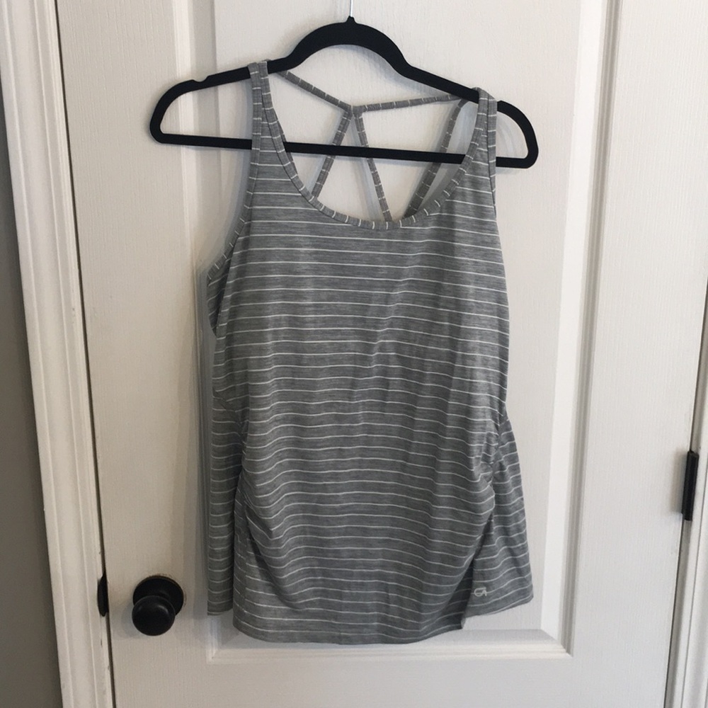 Gapfit maternity workout top